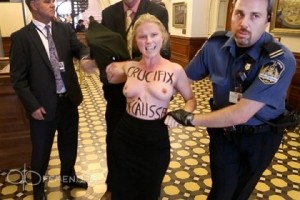 D8CyVvOTa8